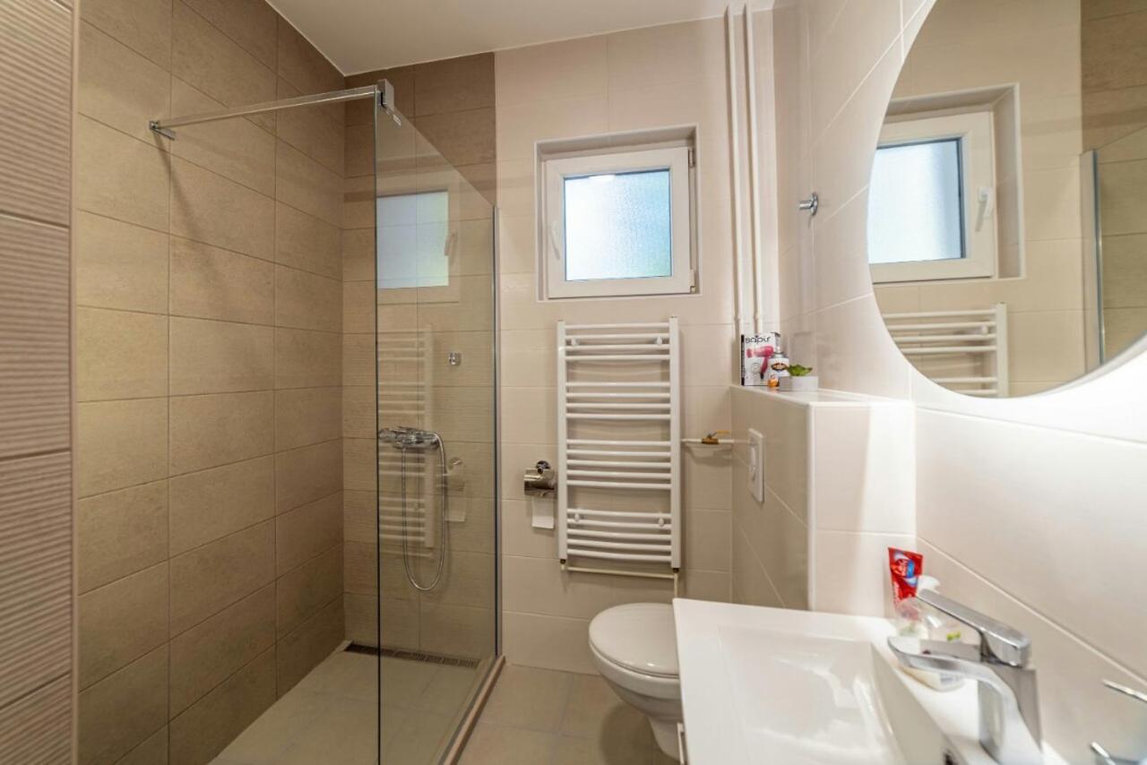 Apartman Danube Lux ノヴィ・サド エクステリア 写真