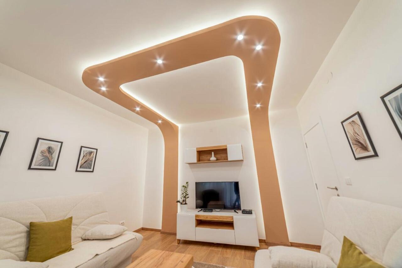 Apartman Danube Lux ノヴィ・サド エクステリア 写真