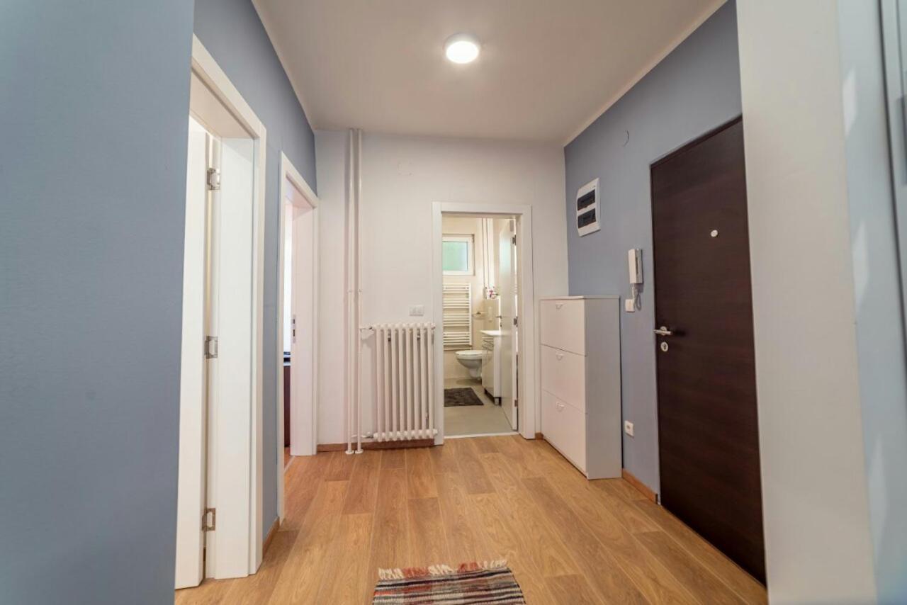 Apartman Danube Lux ノヴィ・サド エクステリア 写真